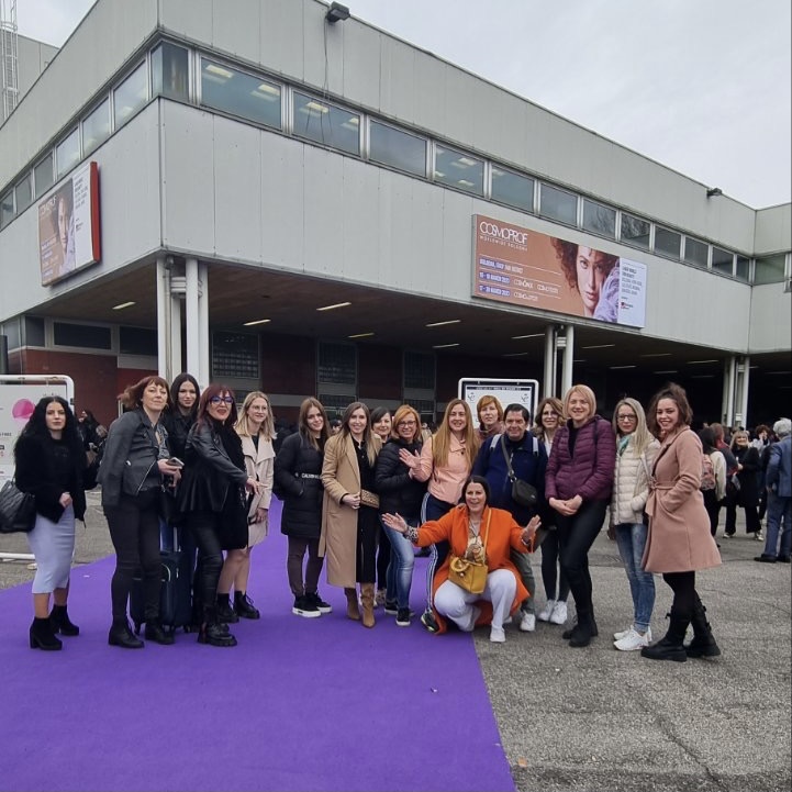 Članice Ceha frizera kozmetičara i pedikera Udruženja obrtnika Rijeka i Opatija posjetile su 19.3.2023. Cosmoprof Worldwide beauty sajam u Bologni.